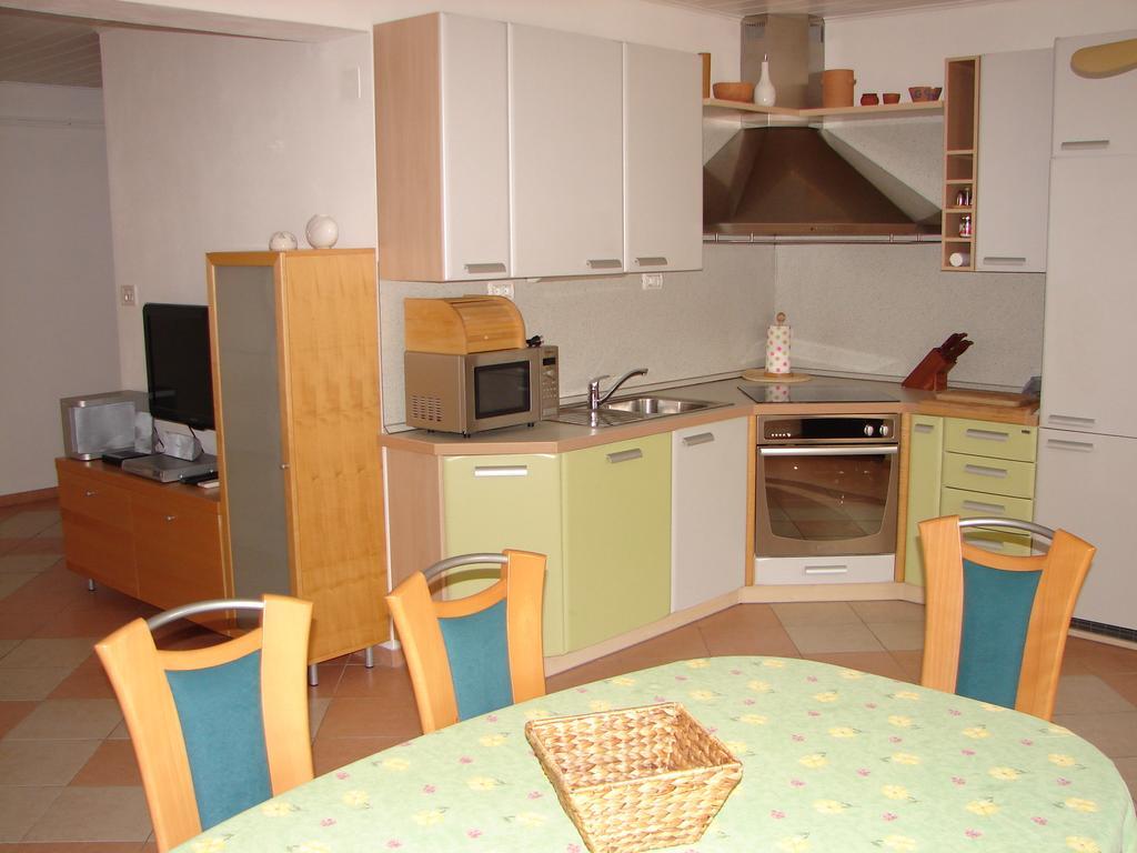 Apartma Veverin Lokve Exterior photo